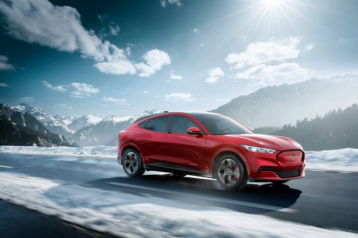 mach-e.jpg New Ford Hybrid & Electric Cars