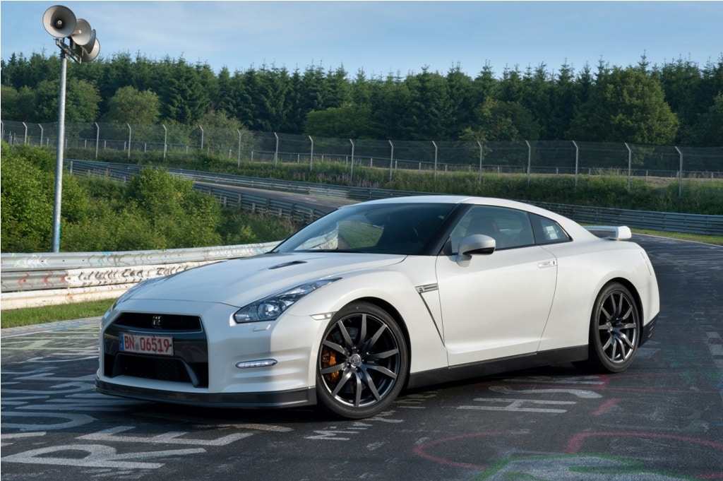 cars-nissan-gt-r-2012-track.jpg