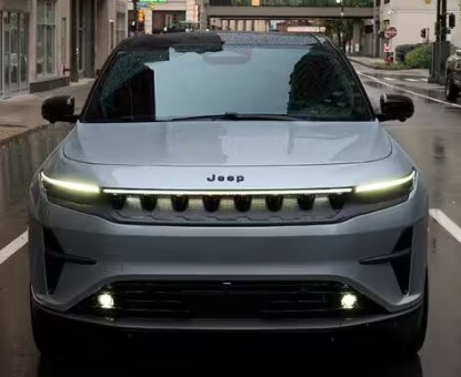 2025 Jeep Wagoneer S SUV - Modern Design.jpg