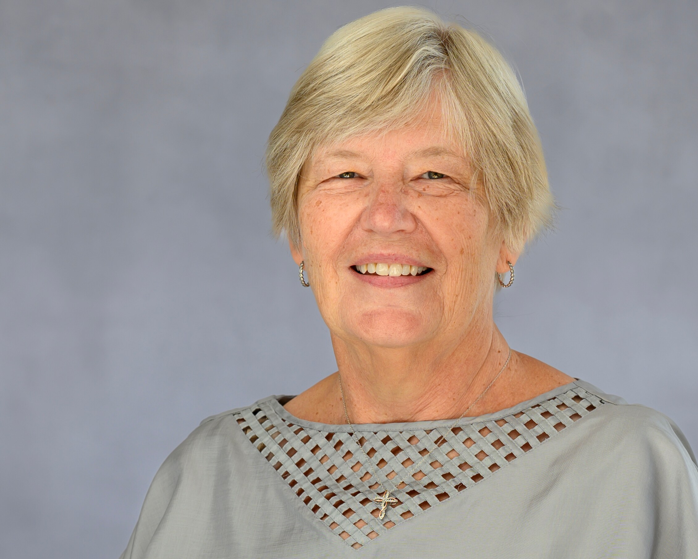 Diana%20Metcalf-%20Chevy-%20Title%20Clerk.jpg