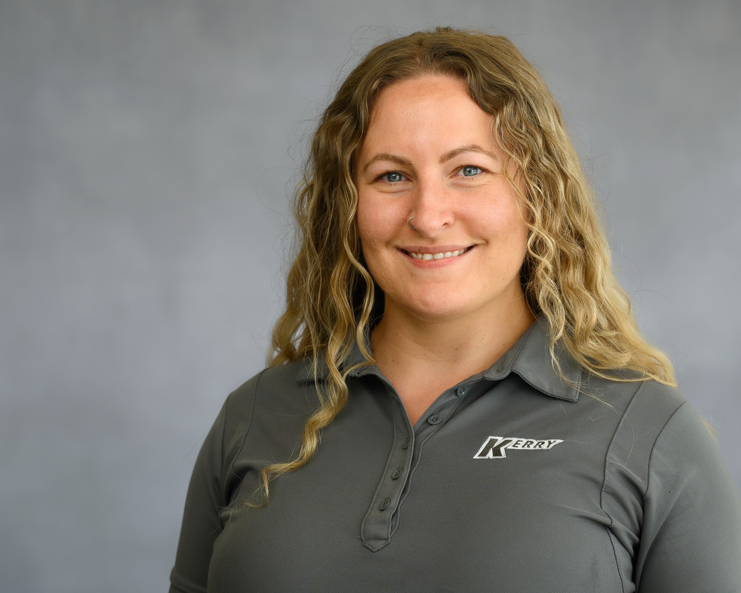 Emma%20York%20Nissan%20Service%20Advisor.jpg