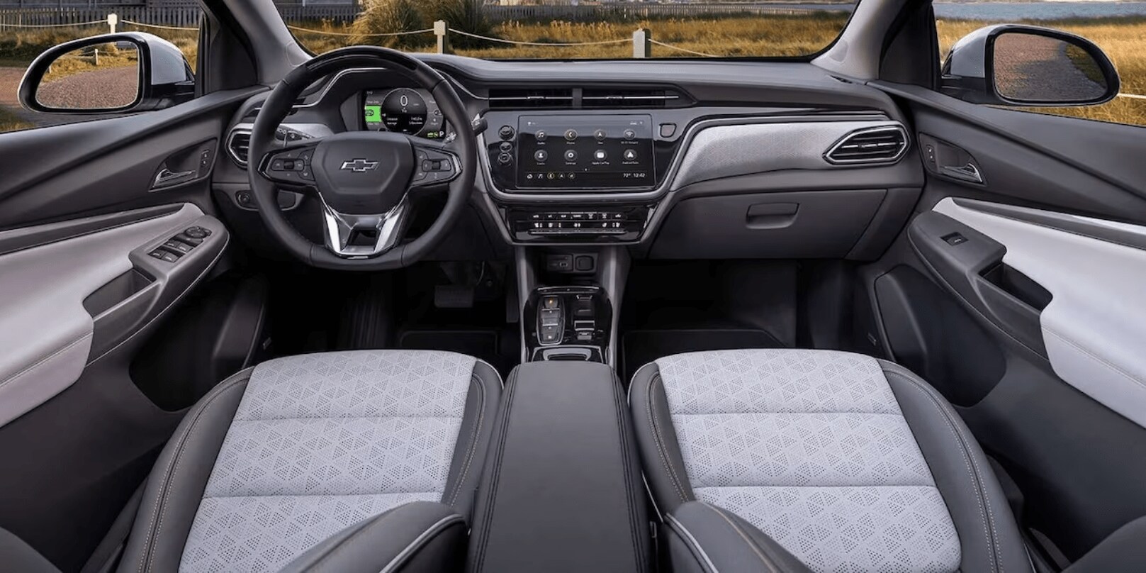 2023-Bolt-EUV-Interior.png