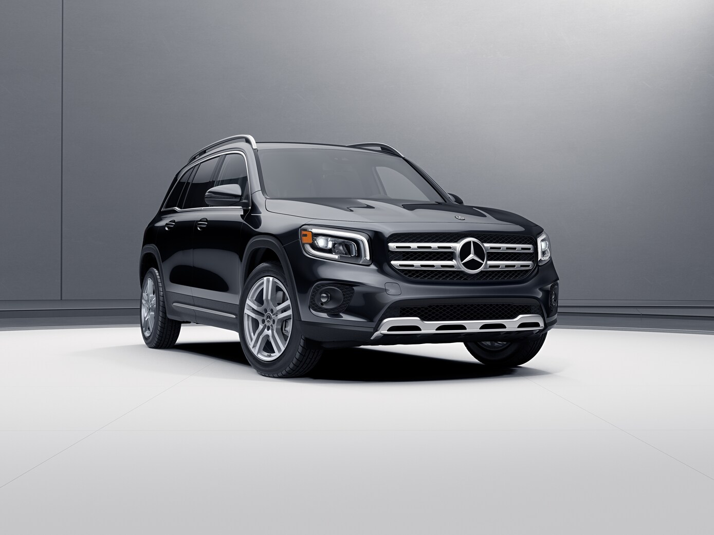 Mercedes-Benz GLB black Mercedes-Benz GLB with grey backdrop
