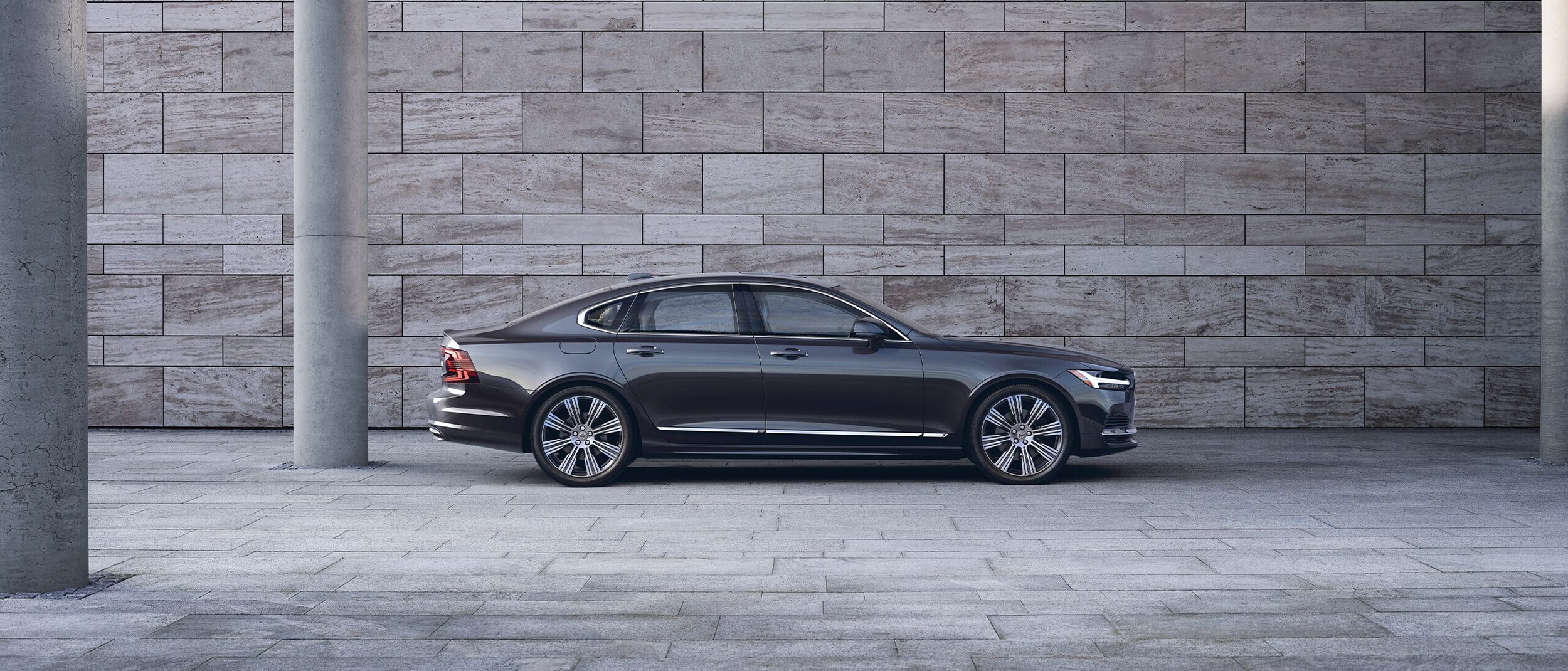 2018 Volvo V60 header