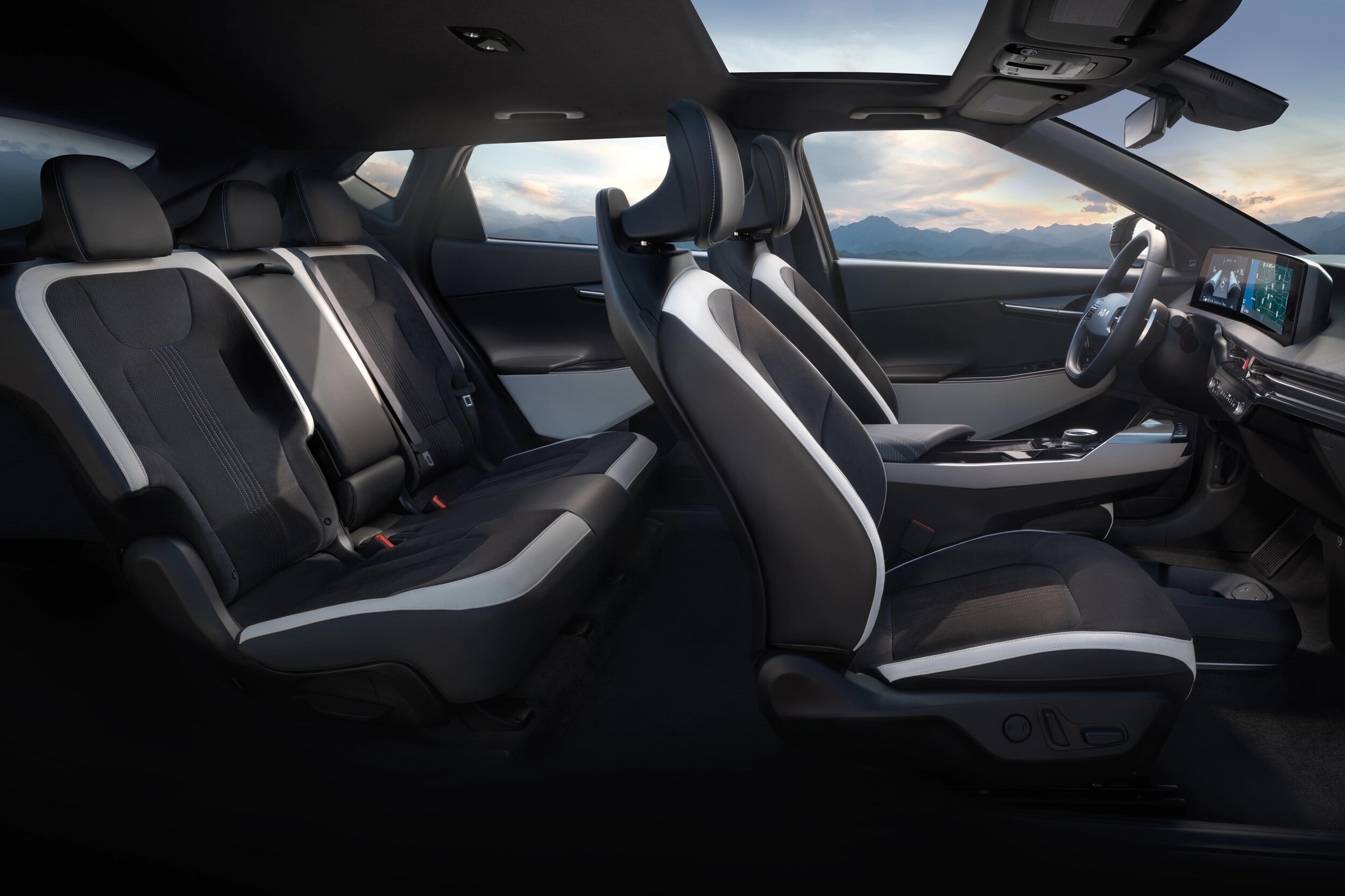 gallery_EV6_2022_interior_1.jpg