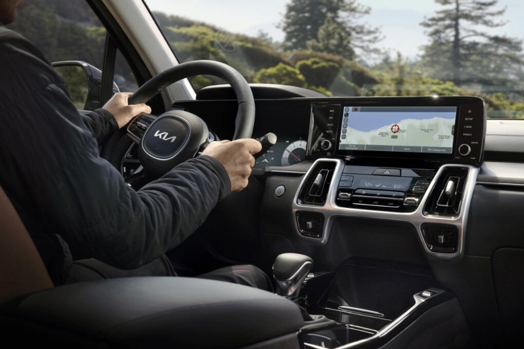 2022 Kia Sorrento Tech .jpg