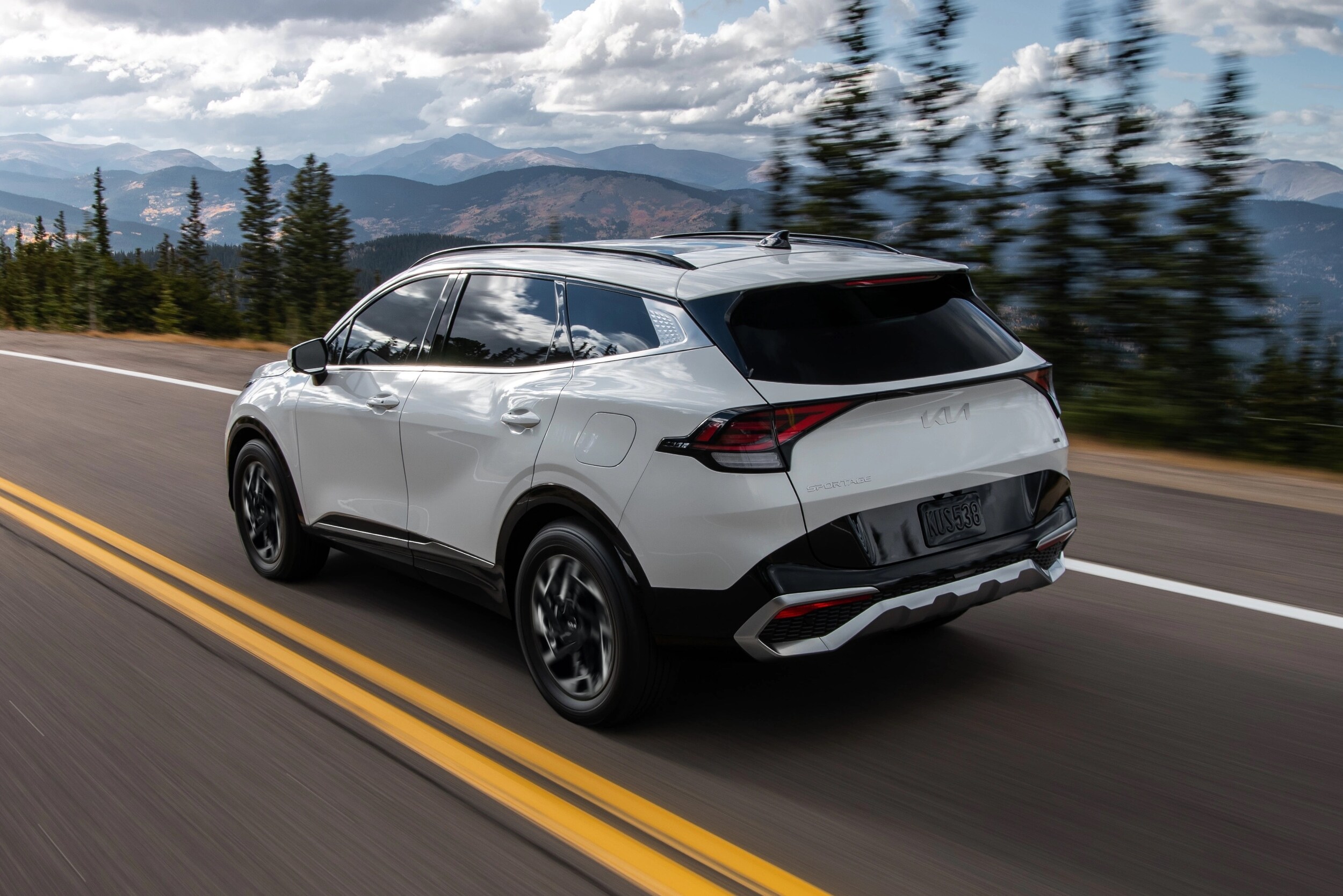 gallery_sportage_2023_exterior_4 .jpg