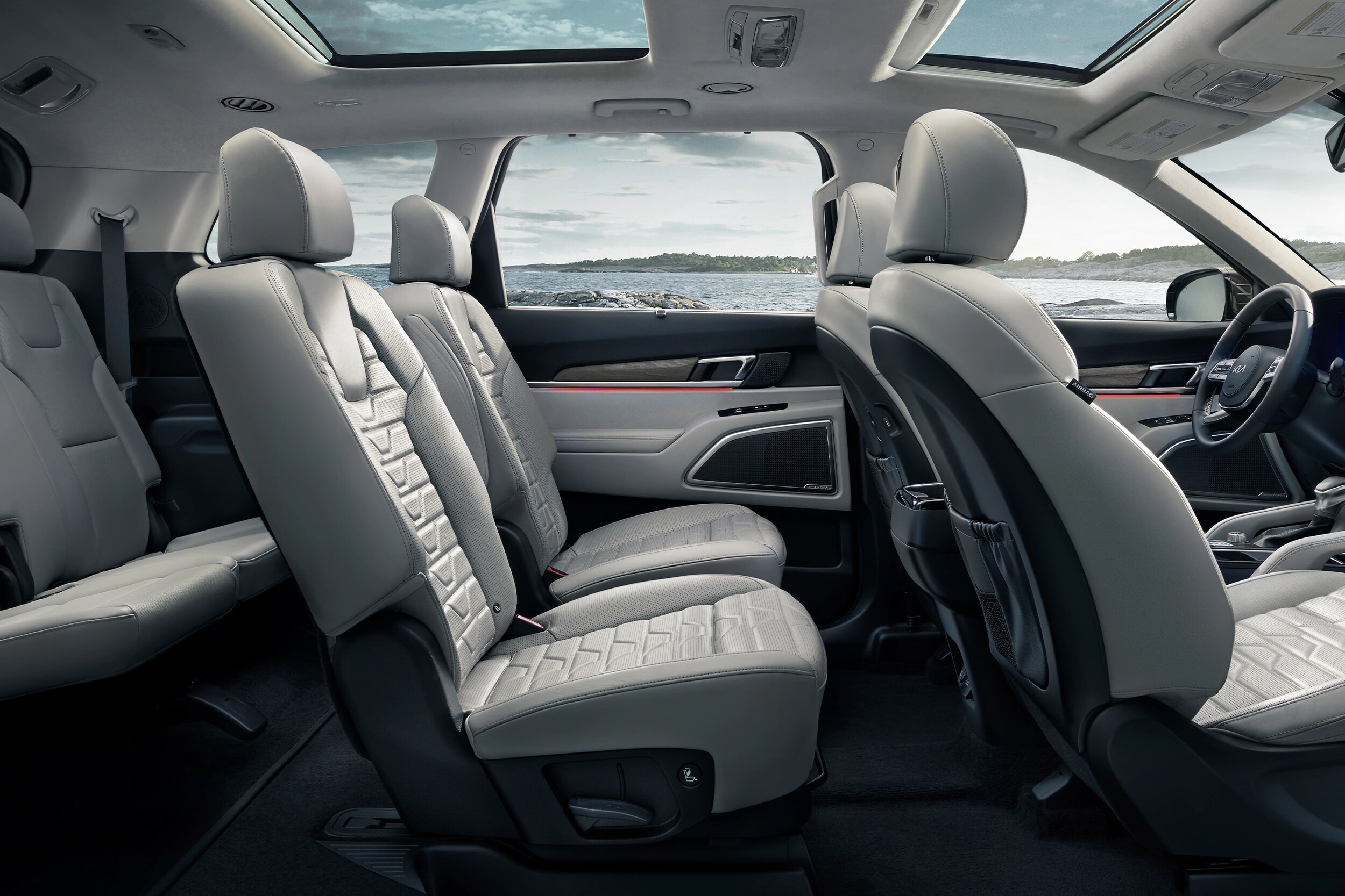 gallery_telluride_2022_interior_4 .jpg