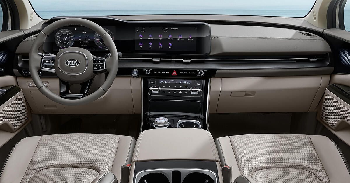 2021 Sedona Interior.jpg