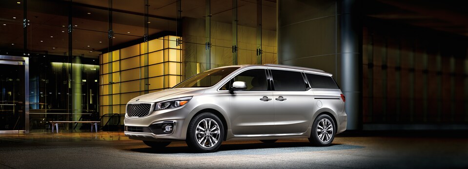 2018-KIA-Sedona-LX-Van-L01.png