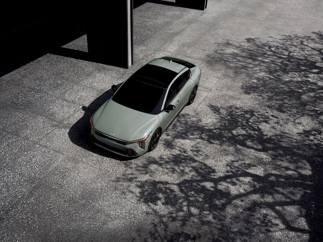 Kia K4