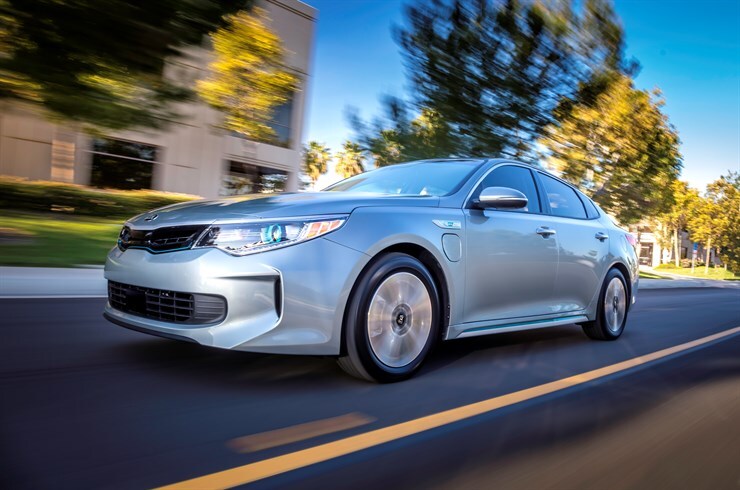 2017 kia optima plug in hybrid.jpg