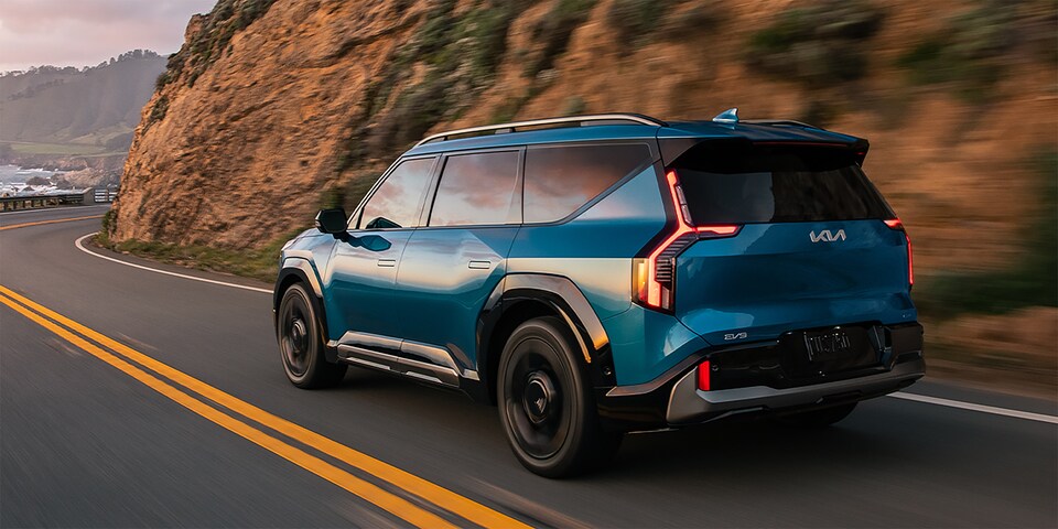 2024-Kia-EV9-SUV-L03.png