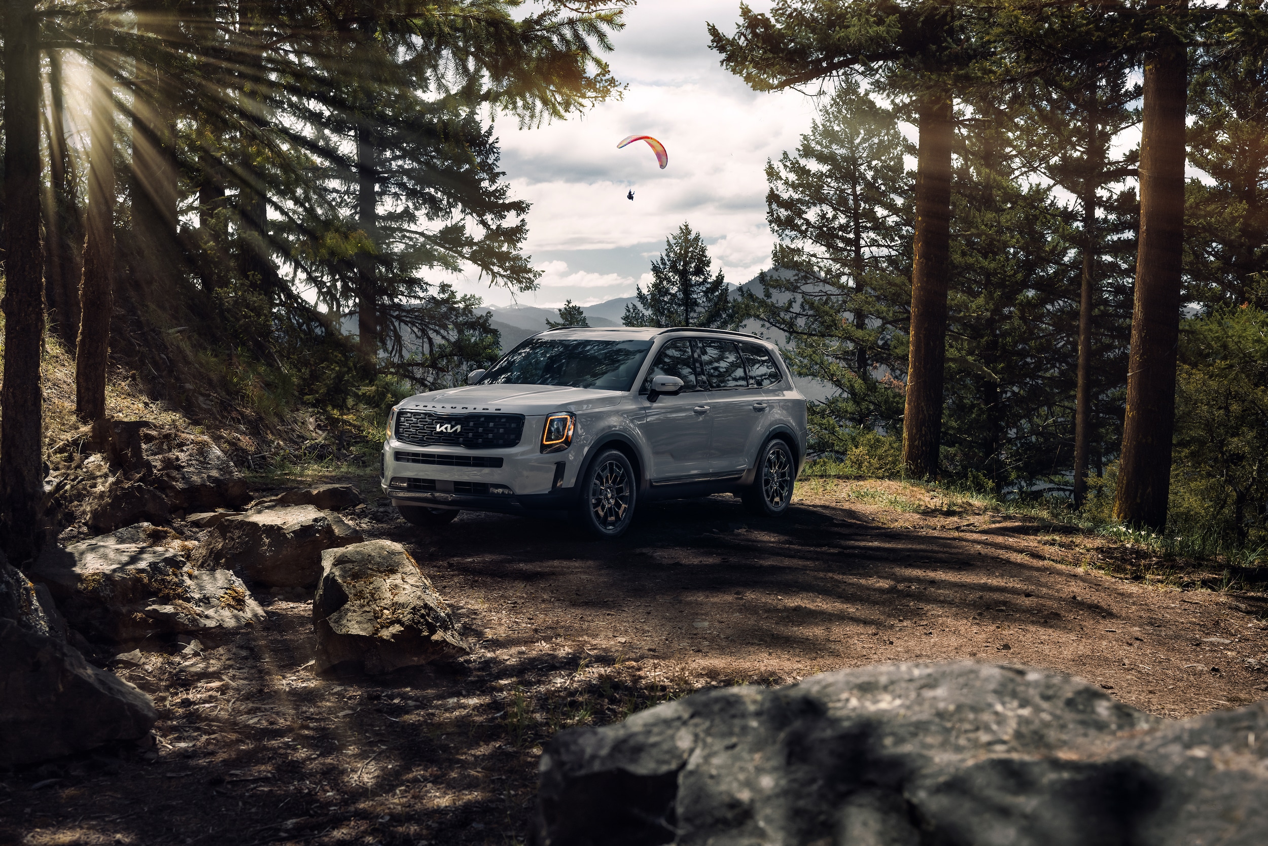2023-KIA-Telluride-SX-SUV-L01.jpg