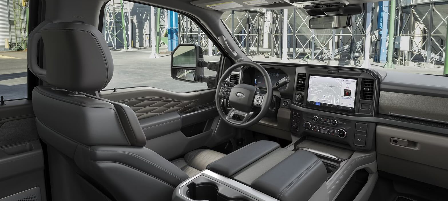 New 2025 Ford Super Dutyr near Longview Texas