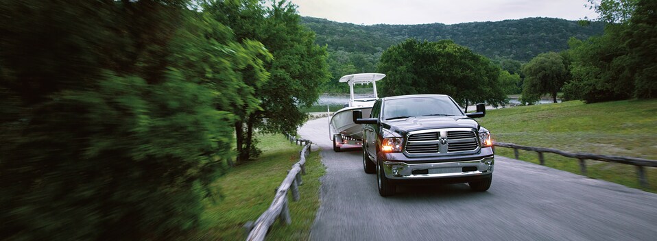 2018-Ram-1500-BigHorn-CrewCab-Truck-L01.png
