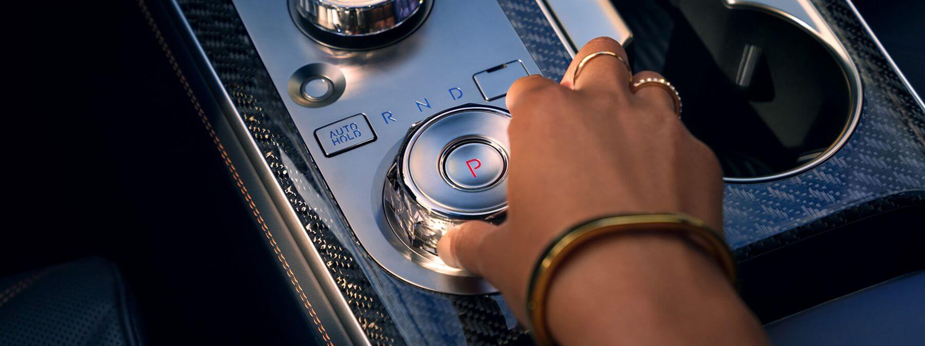 Octagonal crystal shift-by-wire in 2026 Genesis GV70