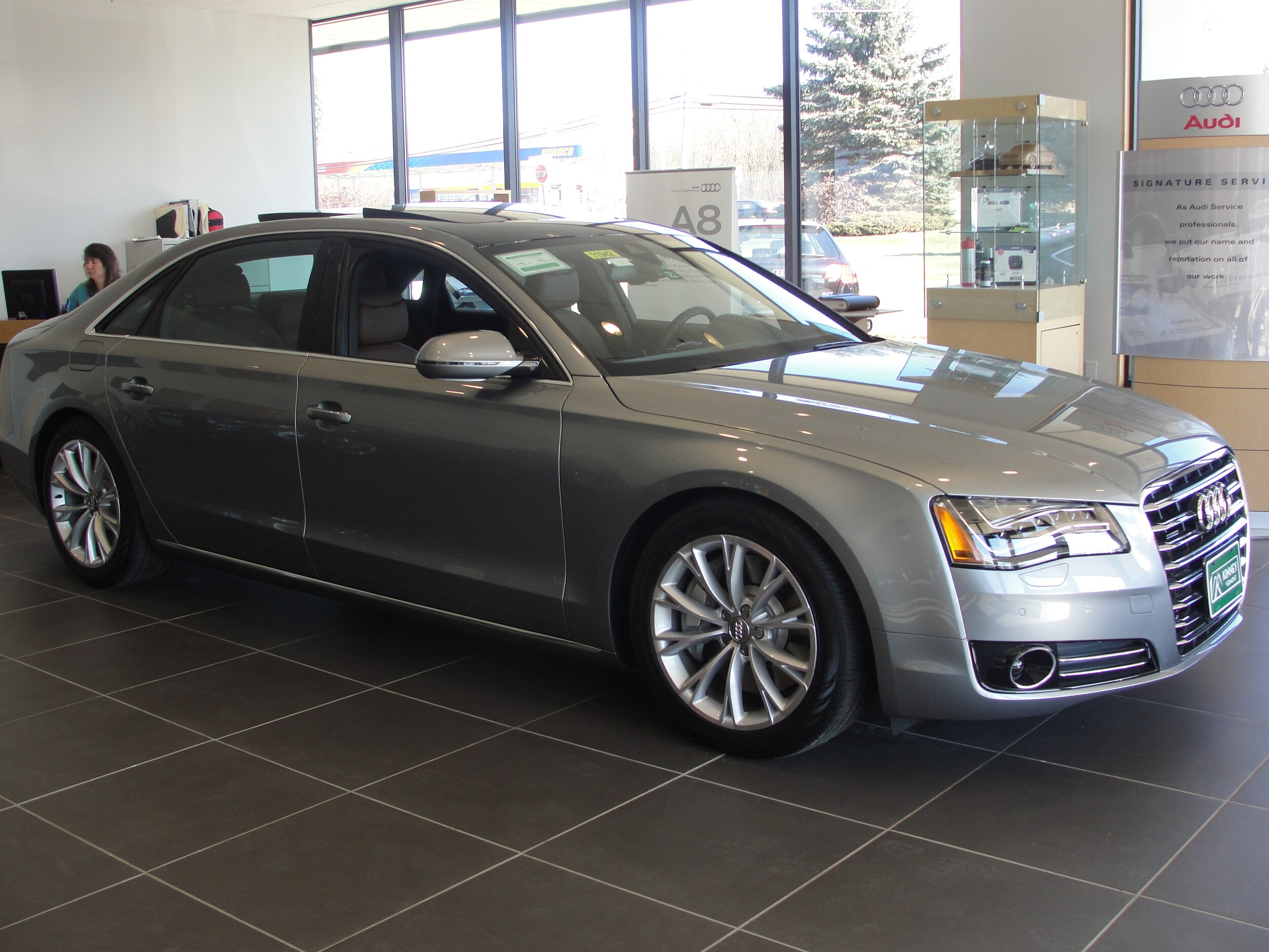 12 Audi A8 11942.JPG
