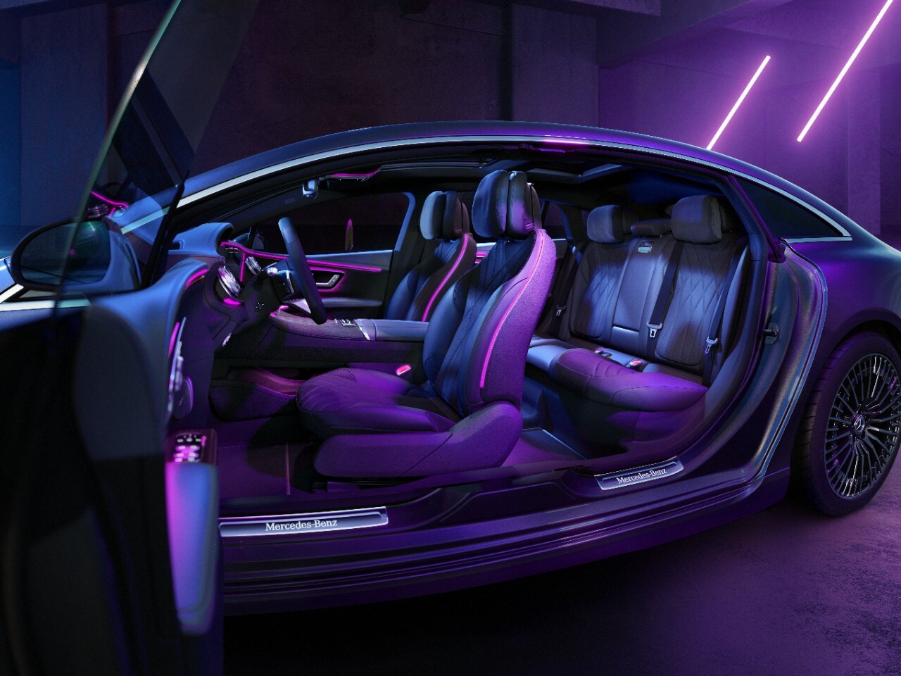 _EQS_Interior02_V03_color_open-1280x1280.jpeg
