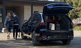 Available Hands-Free Liftgate