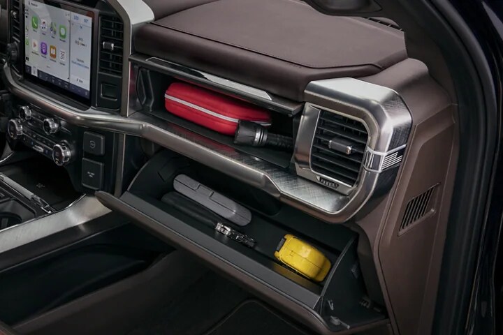 Interior 3.jpg