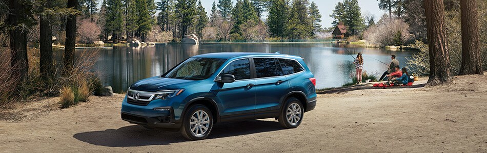 PIL19-042.jpg New Honda Pilot near the lake