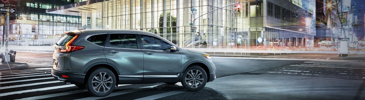 CRV20-008.jpg New Honda CR-V driving through the city