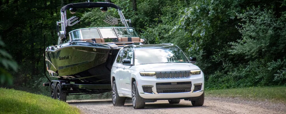2025 Jeep Grand Cherokee Towing A Boat