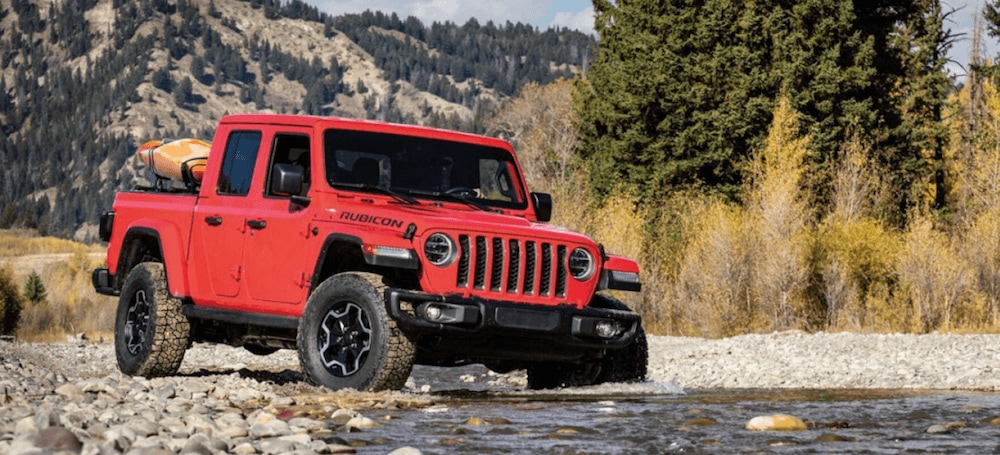 2020 Jeep Gladiator off-roading.png