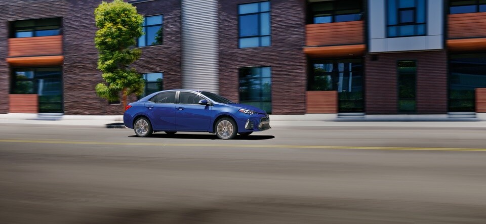 2018-Toyota-Corolla-Profile.jpg