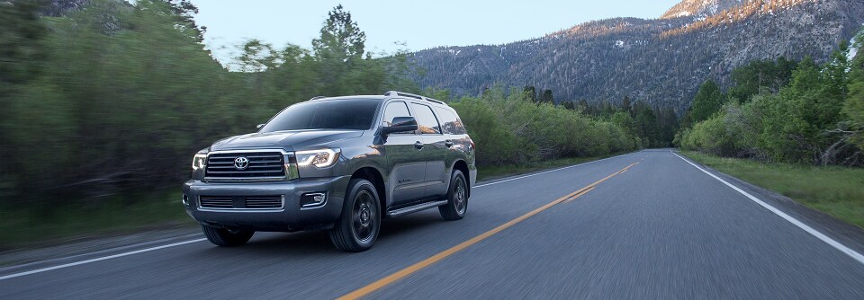 2018-Toyota-Sequoia-Front.png