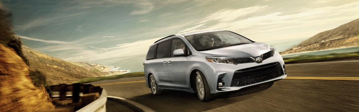2018-Toyota-Sienna.png