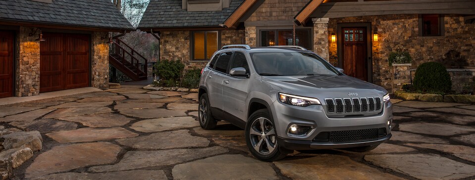 2019-Jeep-Cherokee-SUV-Front.png