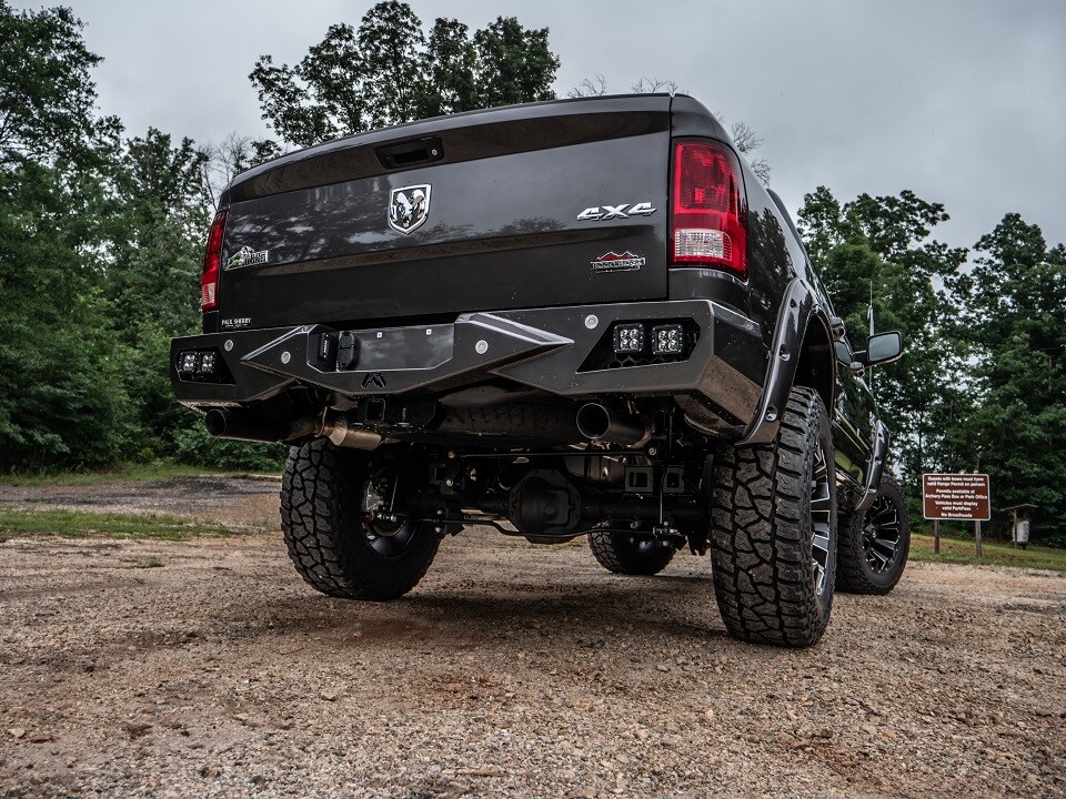 2018-Ram-1500-Rocky-Ridge-K2-vengance-bumper.jpg