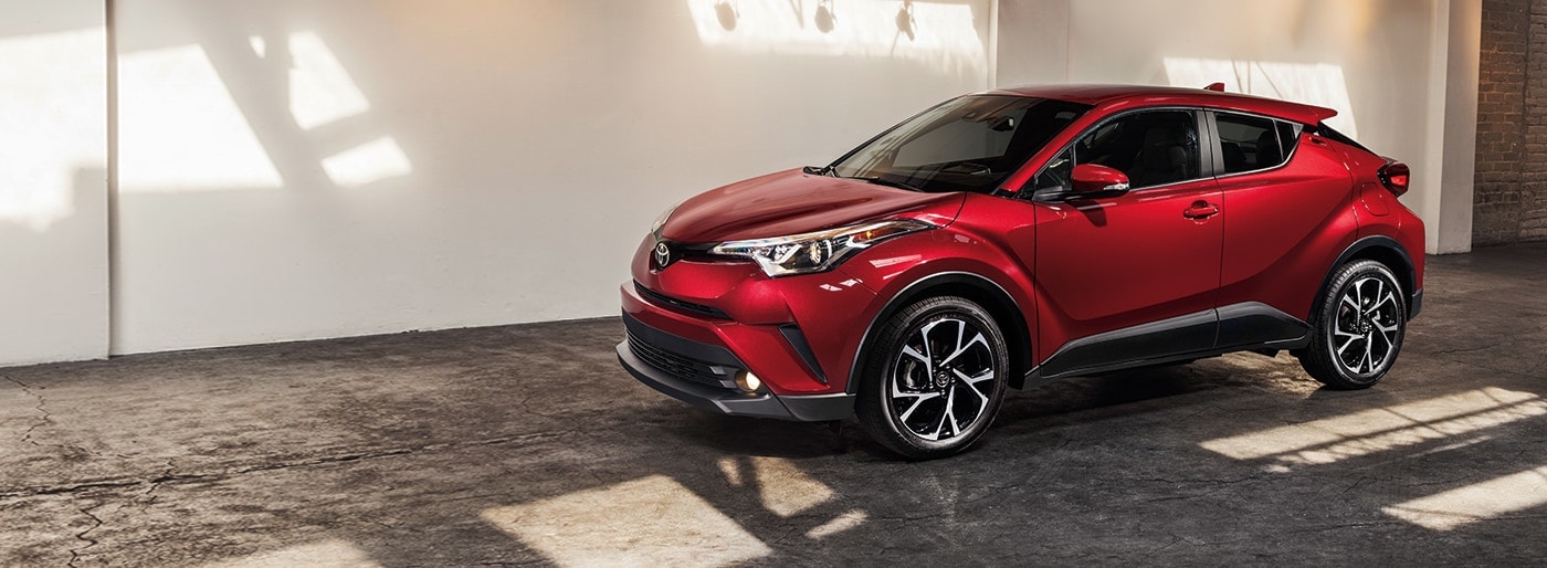 2017-C-HR-SUV_02.jpg