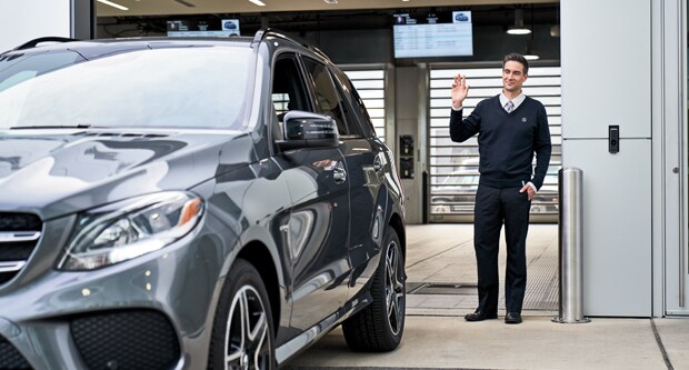 Customer_Leaving_2.jpg