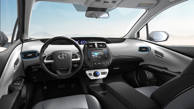 2018-Toyota-Prius-Interior.png
