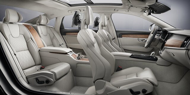 2018-Volvo-S90-Cabin.png