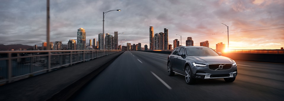 2018-Volvo-V90-Cross-Country.png