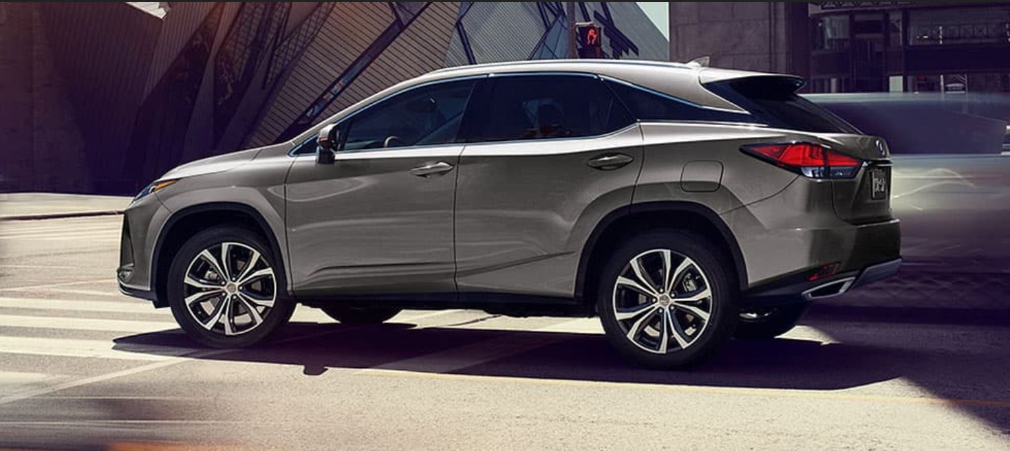 2020_lexus_rx_road.jpg