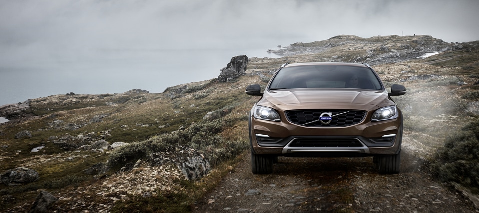 2018-Volvo-V60-Cross-Country.png