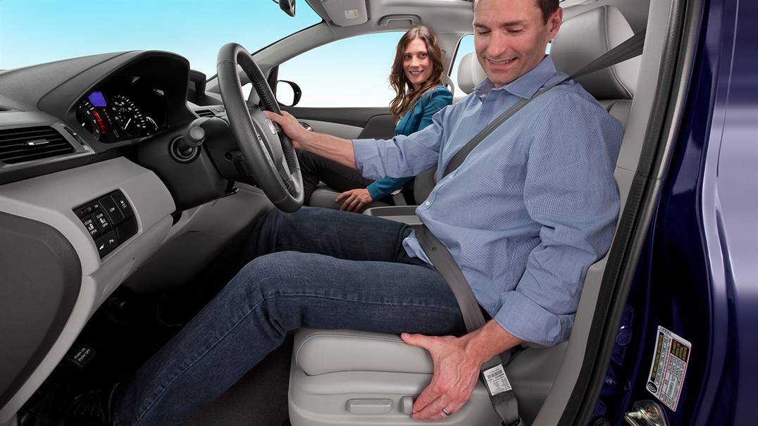Honda Odyssey Front Interior.jpg