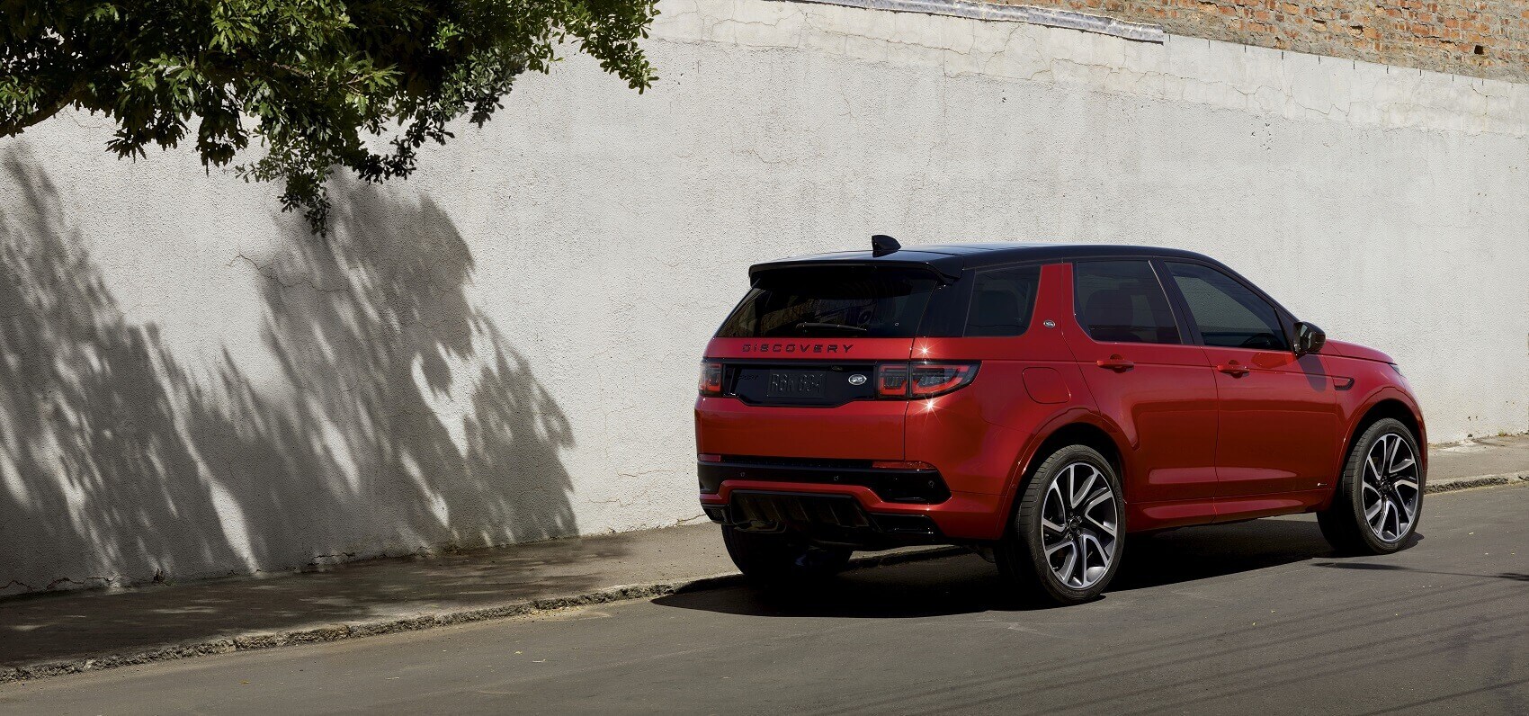 2021 Land Rover Discovery Sport vs Audi Q5