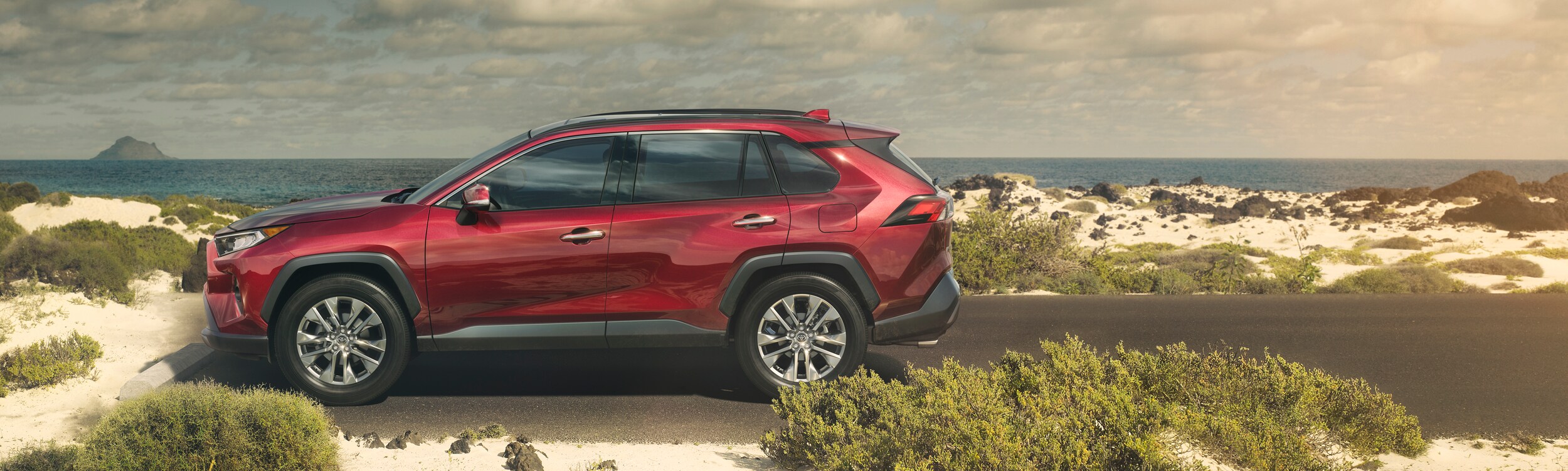 2019 Toyota RAV4 - Exterior (2).jpeg