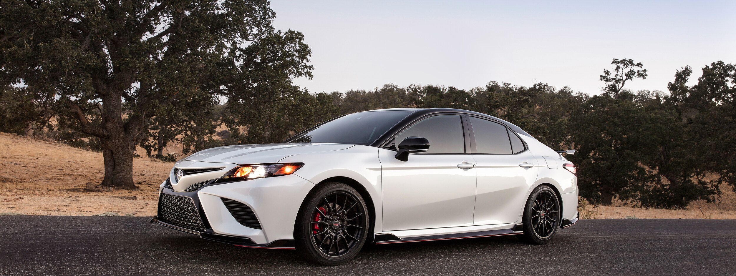 2020 Toyota Camry (2).jpeg