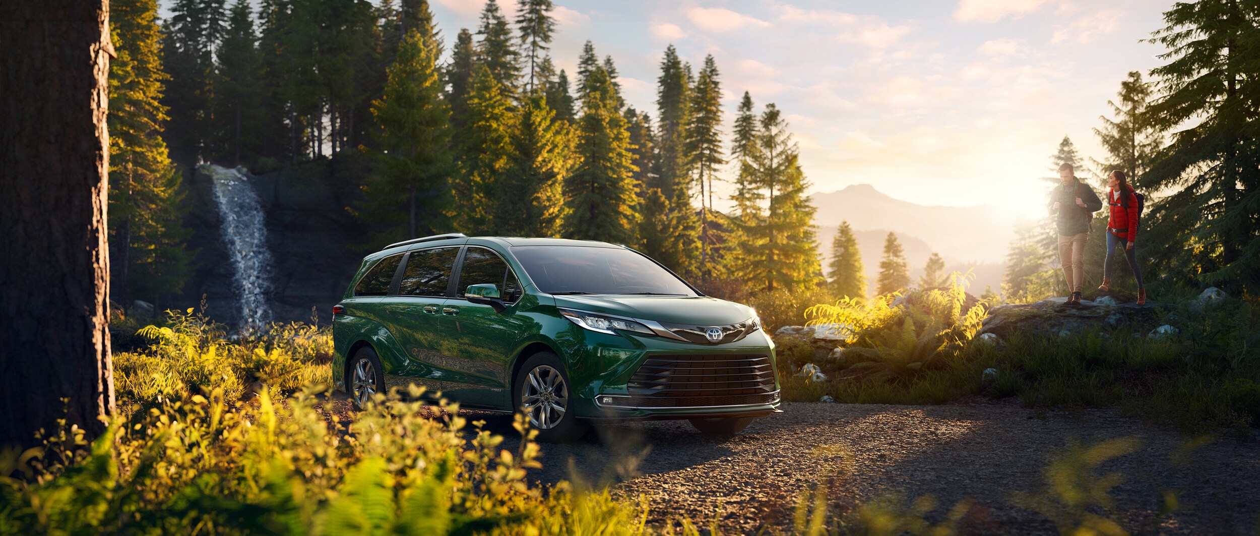 2021 Toyota Sienna (2).jpeg