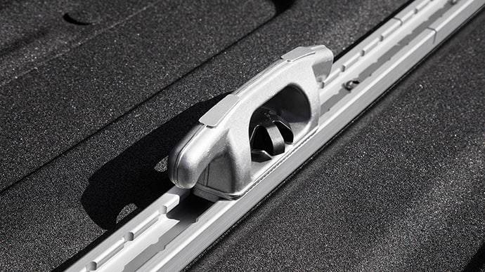 2017 Nissan Titan truck bed aluminum alloy cleets