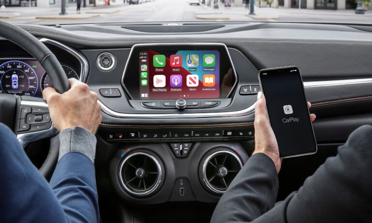 2022 Chevy Blazer interior infotainment Apple CarPlay
