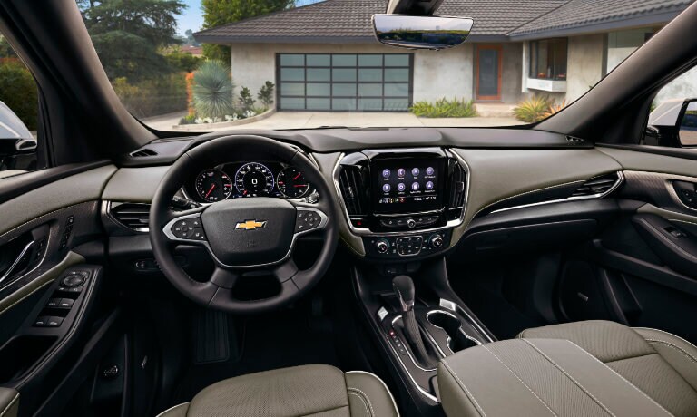 2023 Chevrolet Traverse interior front