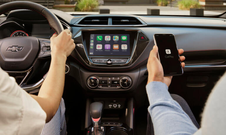 2023 Chevy Trailblazer interior infotainment Apple CarPlay